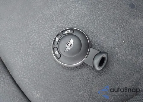 2009 Mini Cooper S из США, поврежденный, VIN WMWMF735X9TW85939